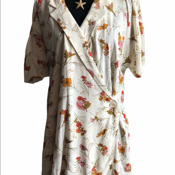 Modcloth 1x short sleeve double button blouse - Picture 2 of 7